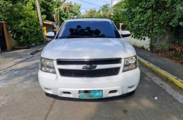 Sell White 2008 Chevrolet Suburban in Bacoor