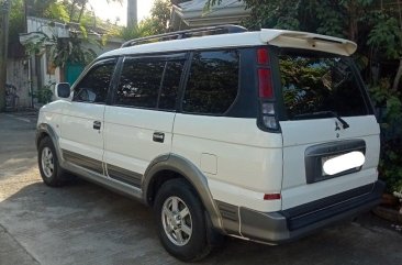 Selling White Mitsubishi Adventure 2011 in Mandaue