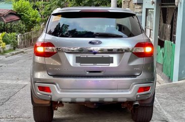 White Ford Everest 2016 for sale in Automatic