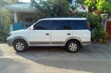 Selling White Mitsubishi Adventure 2011 in Mandaue