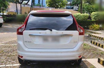 Selling White Volvo XC60 2017 in Manila