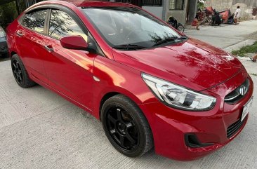 Sell White 2017 Hyundai Accent in Pasig