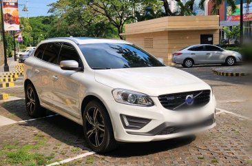 Selling White Volvo XC60 2017 in Manila