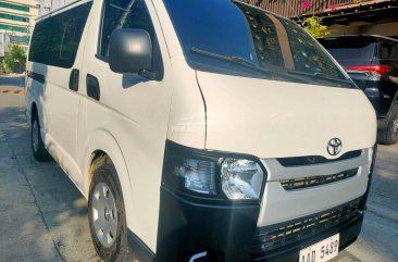 2017 Toyota Hiace  Commuter 3.0 M/T in Pasay, Metro Manila