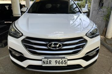 2017 Hyundai Santa Fe 2.2 CRDi GLS 4x2 AT in Muntinlupa, Metro Manila