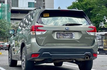 White Subaru Forester 2019 for sale in Automatic