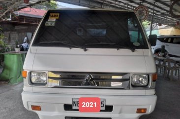 White Mitsubishi L300 2021 for sale in Las Piñas