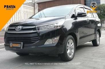 Selling White Toyota Innova 2017 in Manila