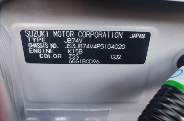 Silver Suzuki Jimny 2023 for sale in Manual