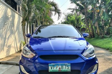 Sell White 2013 Hyundai Accent in San Pablo