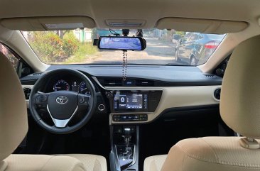 White Toyota Corolla altis 2018 for sale in Las Piñas
