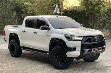 White Toyota Hilux 2019 for sale in Manila