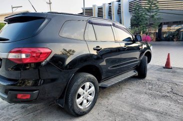 Selling White Ford Everest 2017 in Baliuag