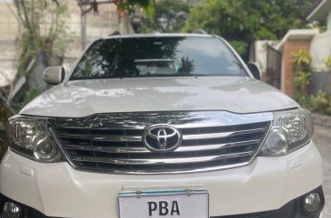 White Toyota Fortuner 2012 for sale in Manual