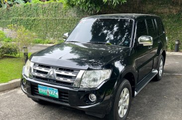 Sell White 2012 Mitsubishi Pajero in Makati