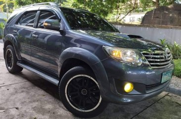 White Toyota Fortuner 2014 for sale in Manila