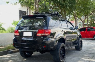 White Toyota Fortuner 2006 for sale in Manila