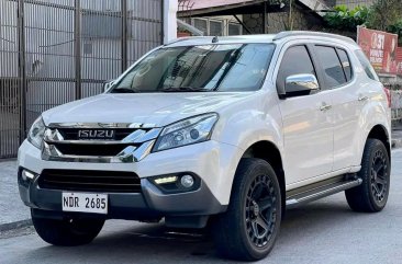 Sell Pearl White 2016 Isuzu Mu-X in Manila