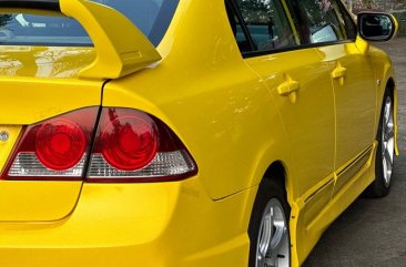 Selling Yellow Honda Civic 2007 in Manila