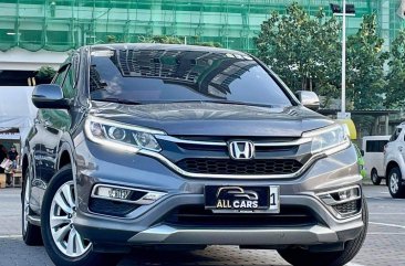 Sell White 2017 Honda Cr-V in Makati