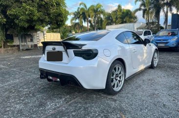 Sell White 2014 Subaru Brz in Manila