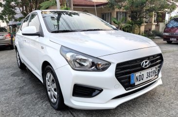 White Hyundai Elantra 2018 Sedan at Automatic  for sale in Manila