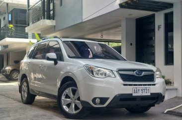 Selling White Subaru Forester 2015 in Quezon City