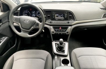 White Hyundai Elantra 2018 for sale in Quezon City