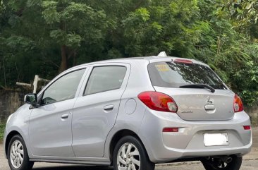 Selling White Mitsubishi Mirage 2017 in Parañaque