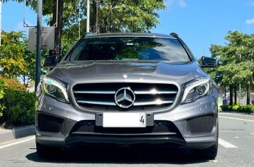 Selling White Mercedes-Benz A-Class 2016 in Makati