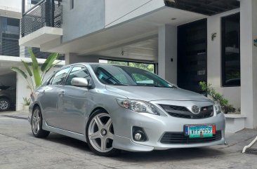 White Toyota Altis 2013 for sale in Automatic