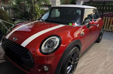 White Mini Cooper 2018 for sale in Automatic