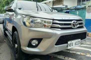 White Toyota Hilux 2016 for sale in Santa Rosa