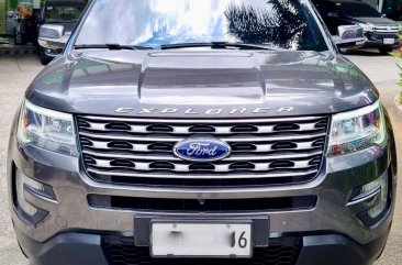 Selling White Ford Explorer 2016 in Pasig