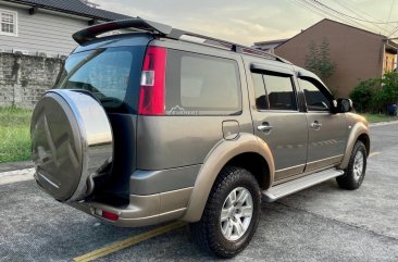 Selling White Ford Everest 2007 in Parañaque