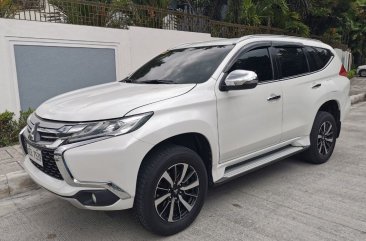 Selling White Mitsubishi Montero sport 2017 in Quezon City