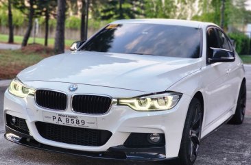 Sell White 2017 Bmw 318D in Las Piñas