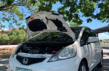 Sell White 2009 Honda Jazz in Imus