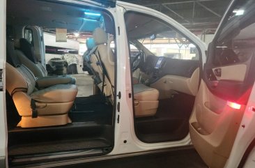 White Hyundai Grand starex 2018 for sale in Pasig