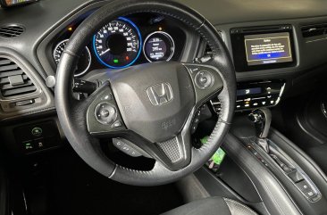 White Honda Hr-V 2023 for sale in Mandaue