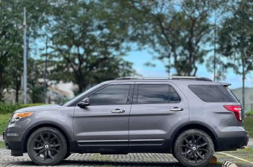 White Ford Explorer 2013 for sale in Makati