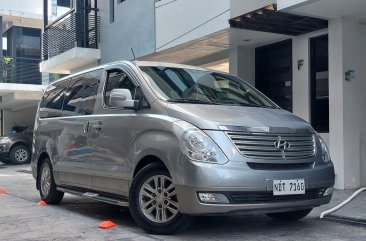 White Hyundai Starex 2016 for sale in Automatic