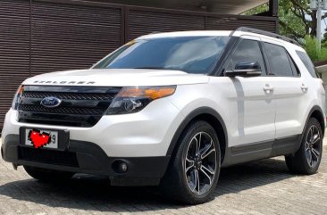 White Ford Explorer 2015 for sale in Makati