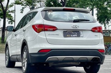 White Hyundai Santa Fe 2013 for sale in Automatic