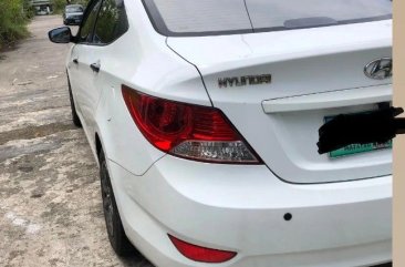 White Hyundai Accent 2012 for sale in Manila