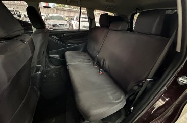 Selling White Toyota Innova 2022 in Parañaque