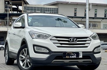 White Hyundai Santa Fe 2013 for sale in Automatic