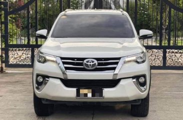 White Toyota Fortuner 2018 for sale in Cainta