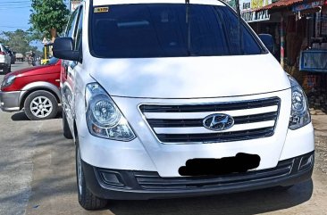 Selling White Hyundai Starex 2017 in Cabanatuan