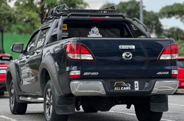 Selling White Mazda Bt-50 2019 in Makati